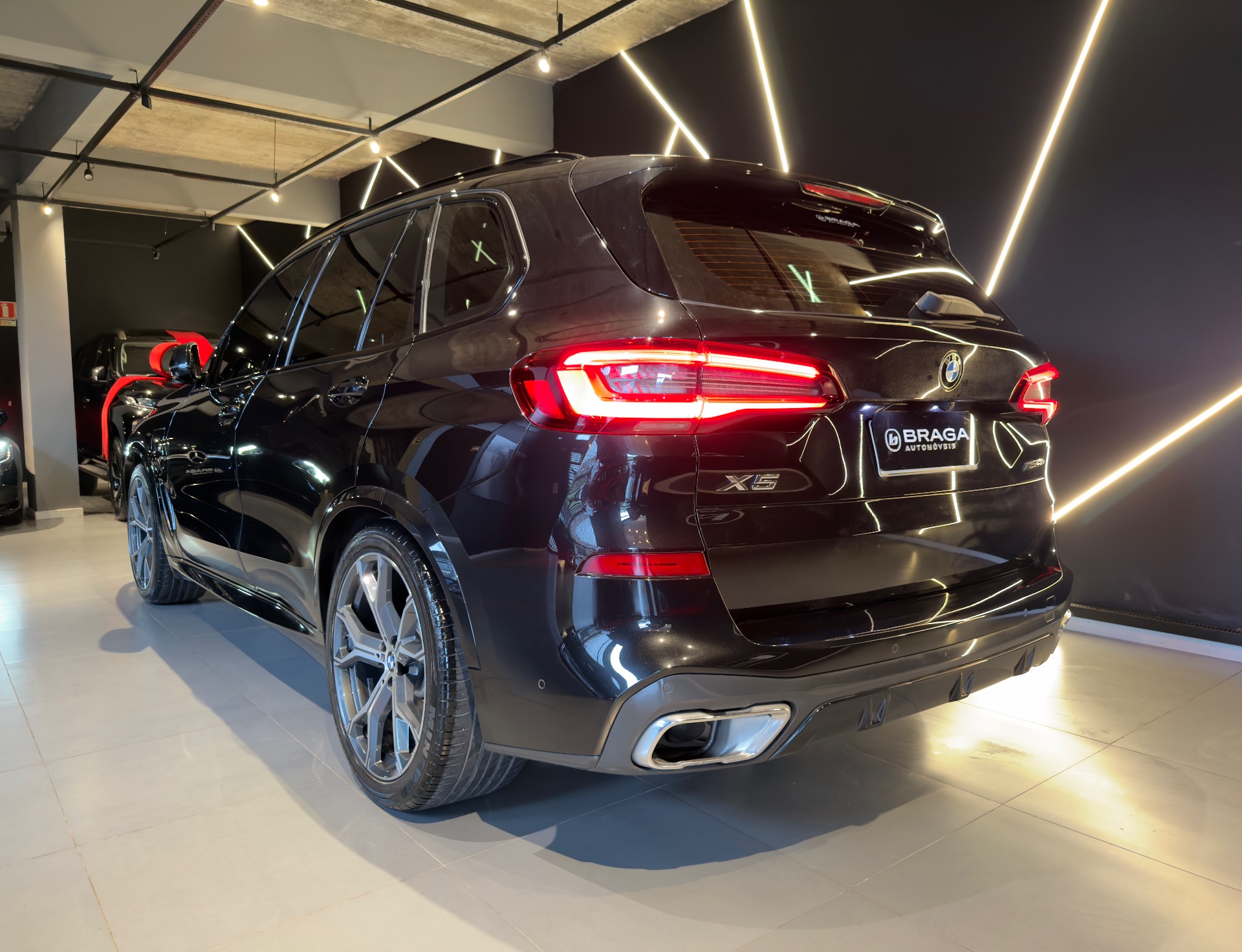 LANCHA BMW X5 45E 2021 — foto 3