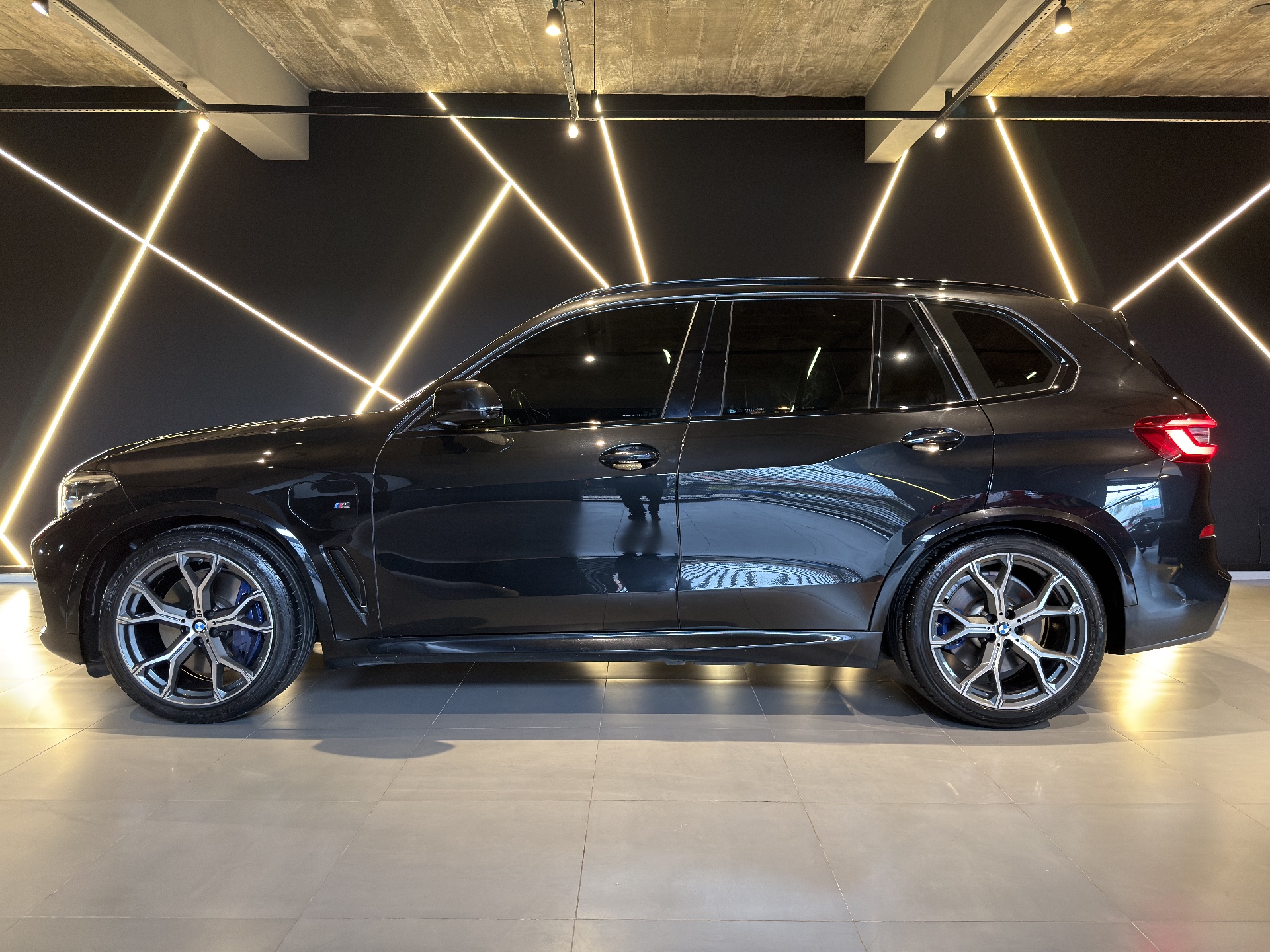 LANCHA BMW X5 45E 2021 — foto 2